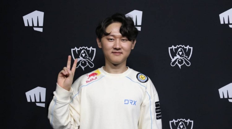 Pyosik Caught Smoking: Keria, Deft, Beryl Laugh on Stream